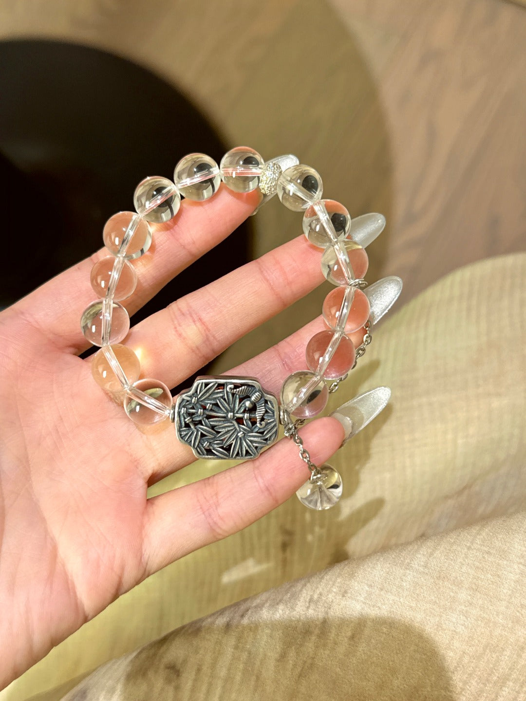 ▫️▪️ White crystal bracelet